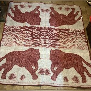 Vintage Manufacturas Colibri Tigers Blanket Red White Reversable